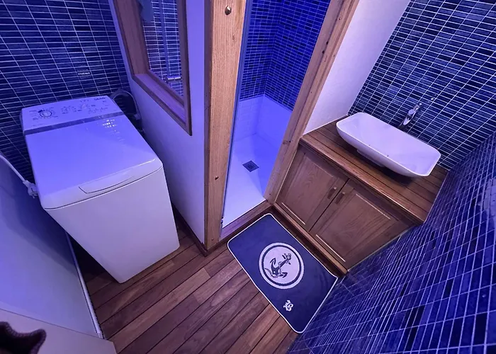 3 Pieces Pour 4 Avec Terrasse Vue Port - Fr-1-731-145 Apartman *